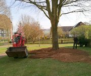2025-04-11 - Arbeitseinsatz Thie- und Kirchplatz (10)